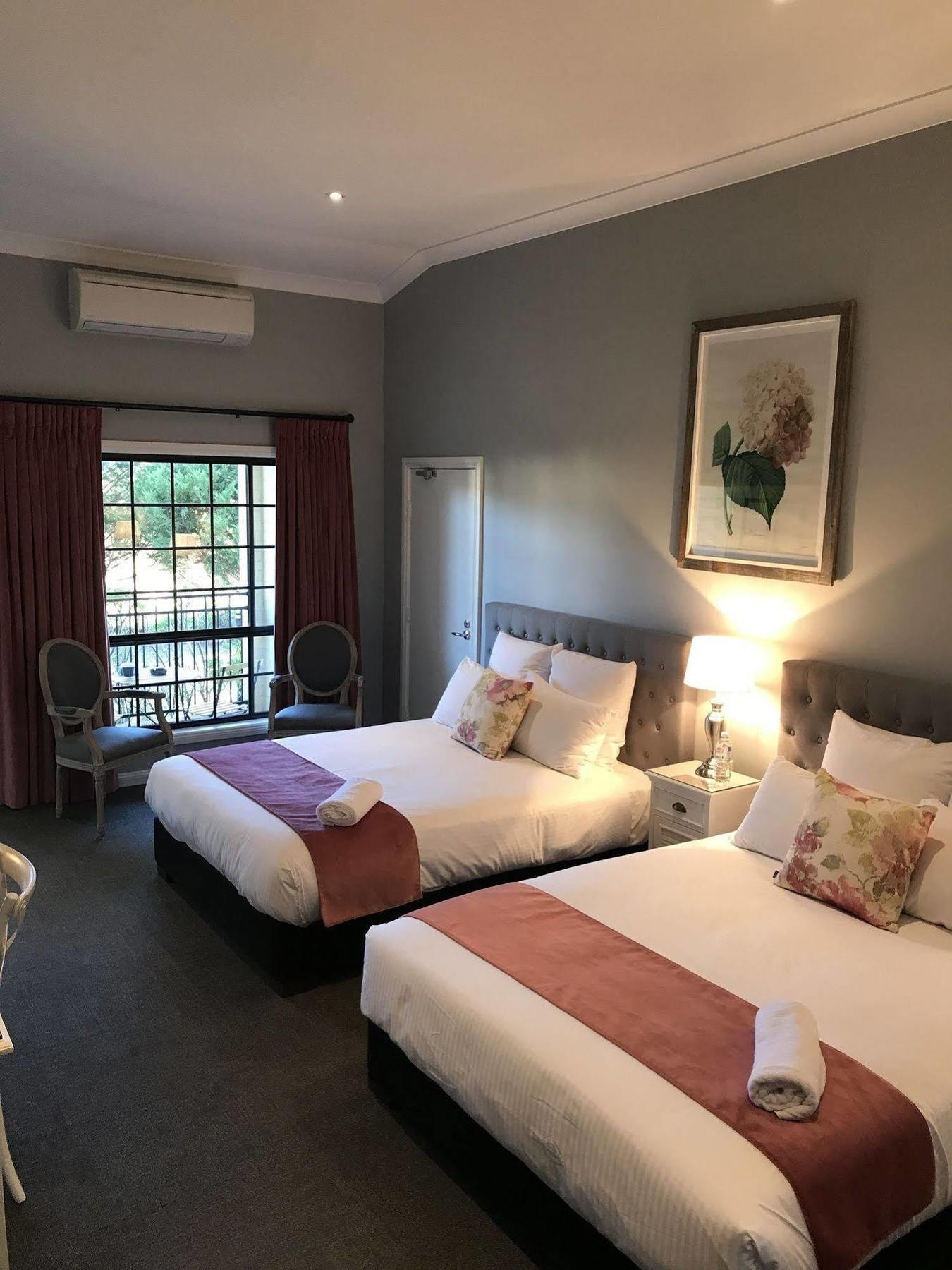 Camden Valley Inn Kültér fotó